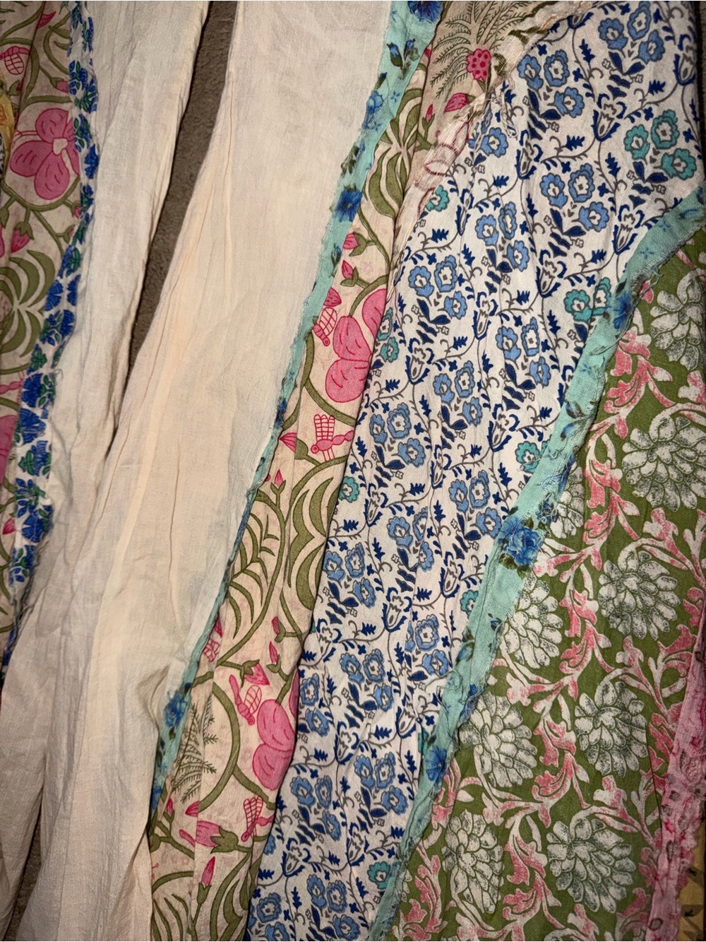 Boho Floral Patchwork Flare Pants - White & Multicolor - Picture 4 of 9